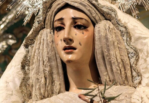María_Santísima_de_la_Paz_y_la_Esperanza