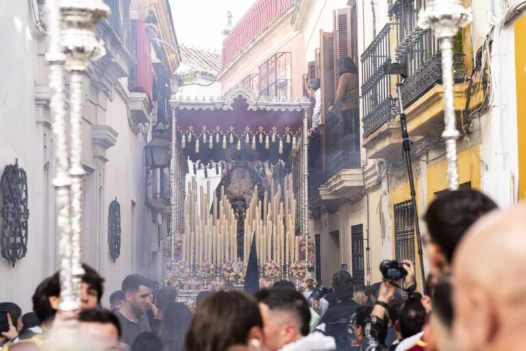 Palio de la Virgen del Rocío y Lágrimas. Foto- Hermandad del Perdón