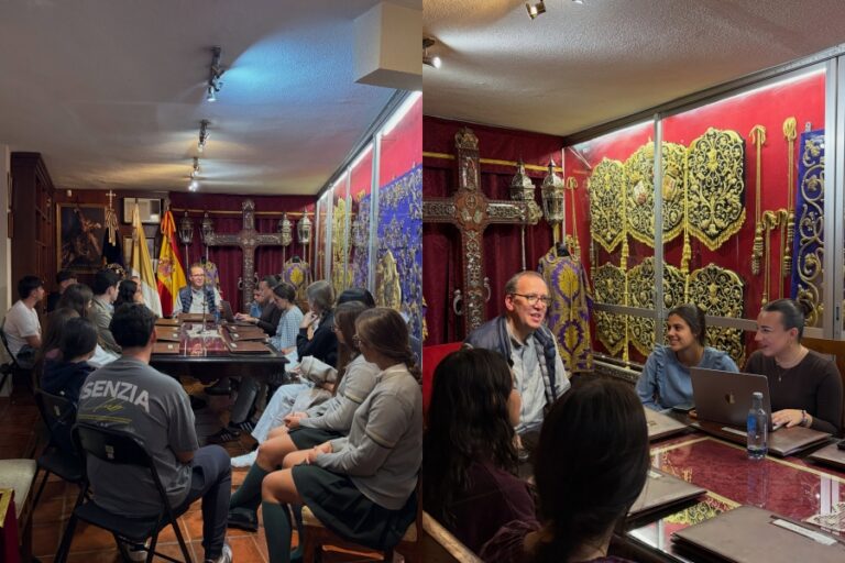 Reunión del grupo joven del Caído